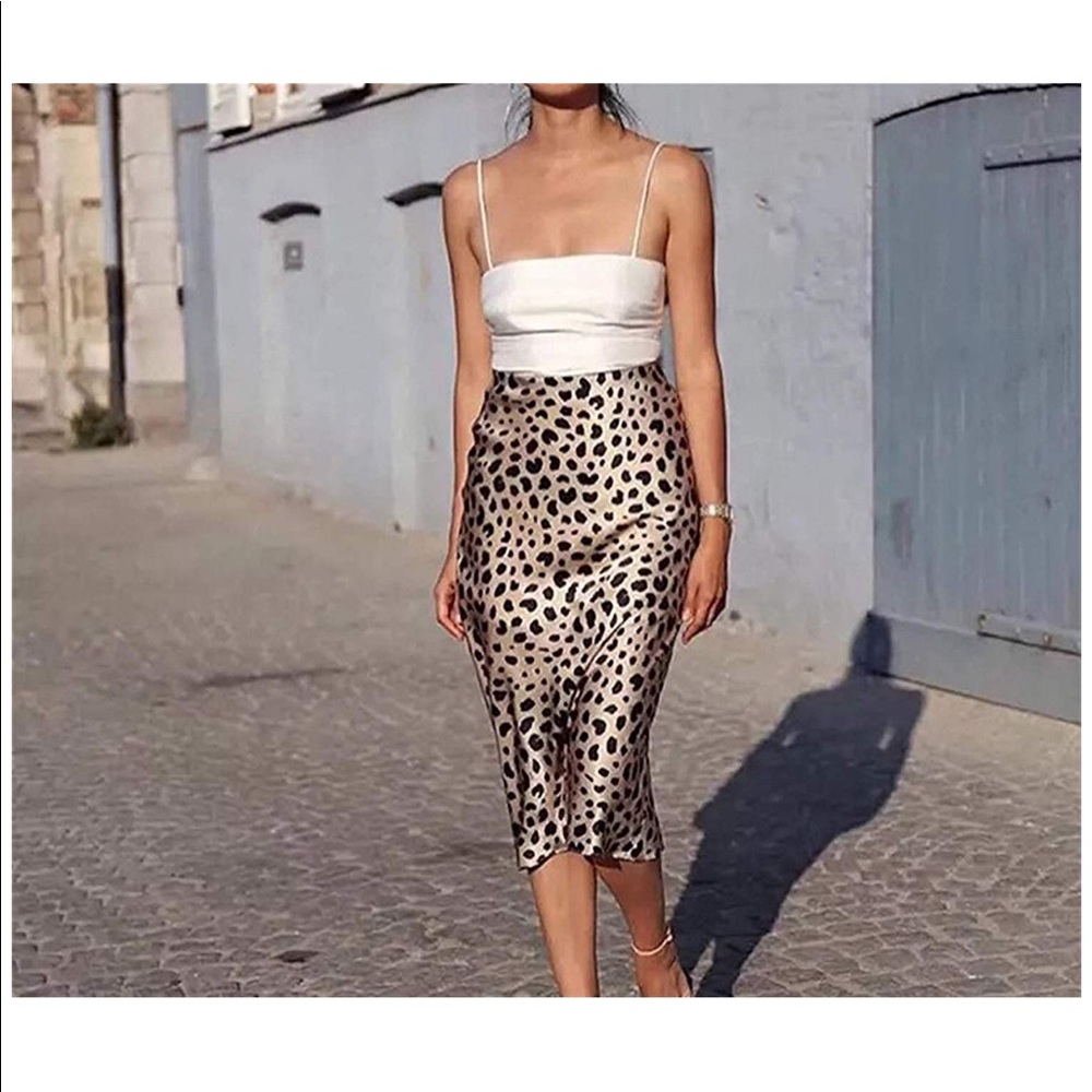 Satin skirt.